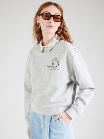 MUSTANG Sweatshirt 'LINDSEY' in Grijs: voorkant