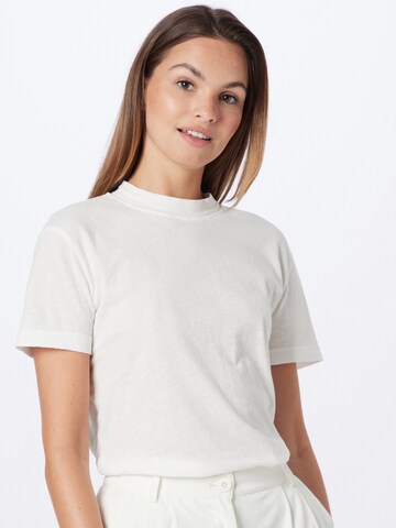 T-shirt 'AKSUN' AMERICAN VINTAGE en blanc : devant