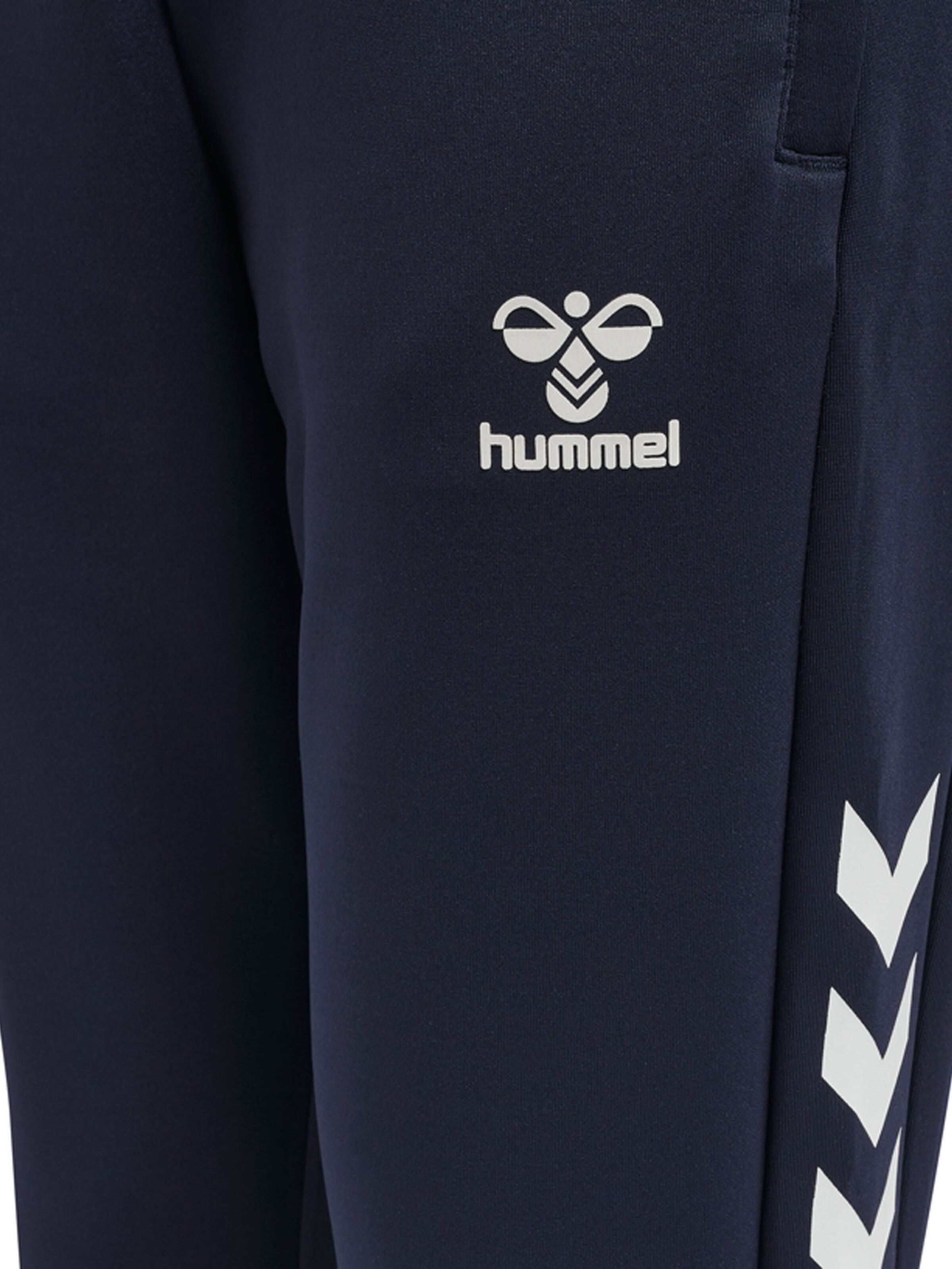 Hummel Slimfit Sporthose in Blau