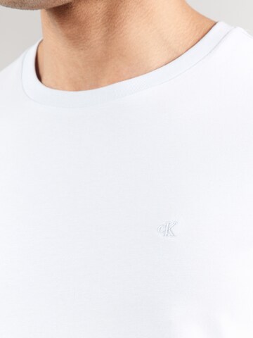 Maglietta di Calvin Klein in bianco