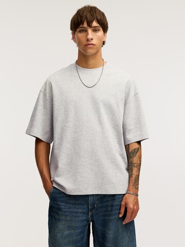 Pull&Bear Shirt in Grijs: voorkant