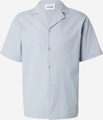 EverlyMajica - plava boja: prednji dio