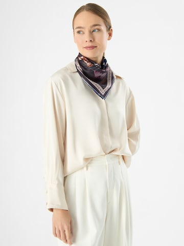 CODELLO Shawl in Purple: front