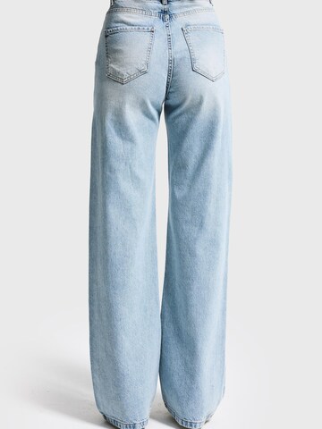 IT'S BASIC Regular Jeans 'STRAIGHT LOW RISE JEANS' in Blauw