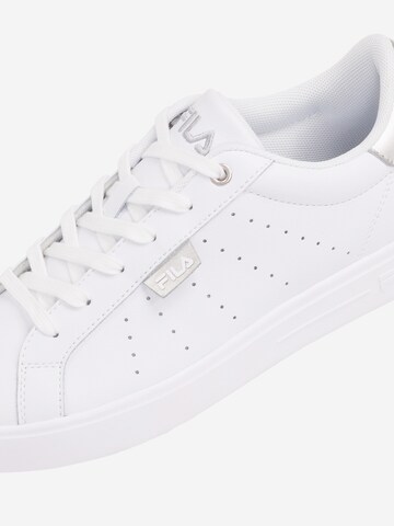 Baskets basses 'Lusso' FILA en blanc