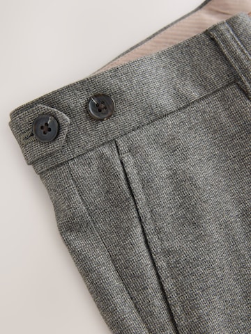 Regular Pantalon à plis Next en gris