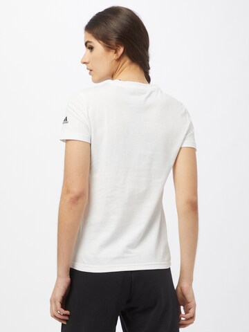 ADIDAS SPORTSWEAR - Camiseta funcional 'Essentials  Logo' en blanco