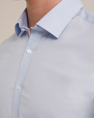 Slim fit Camicia di WE Fashion in blu