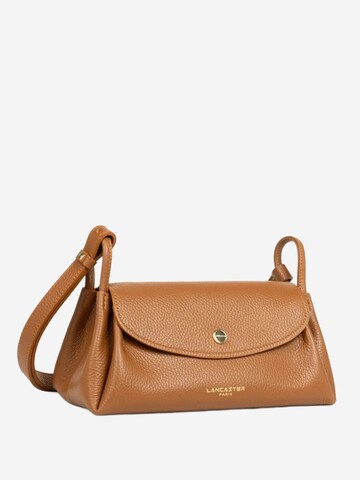 LANCASTER ParisTorba preko ramena 'Lancaster Sac trotteur A rabat aimanté M Accordéon Double Camel - In - Orange' - smeđa boja