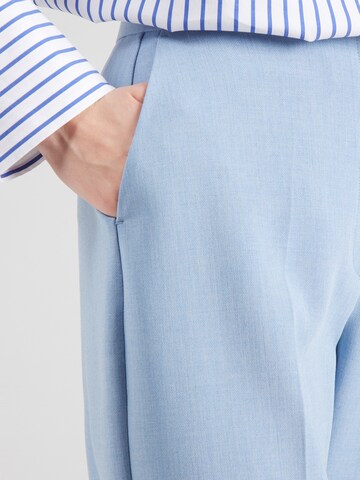 Regular Pantalon à plis 'SLFRITA-FREIA' SELECTED FEMME en bleu