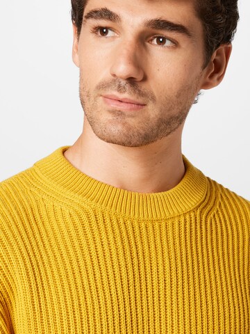 Pullover 'Frank' di Nudie Jeans Co in giallo