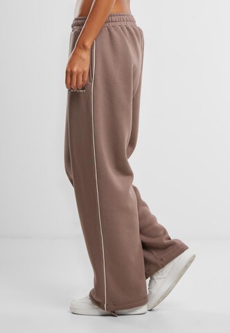 Karl Kani Loose fit Trousers in Brown