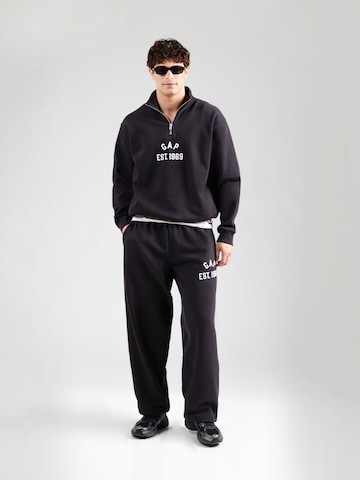 GAP Collegepaita värissä musta