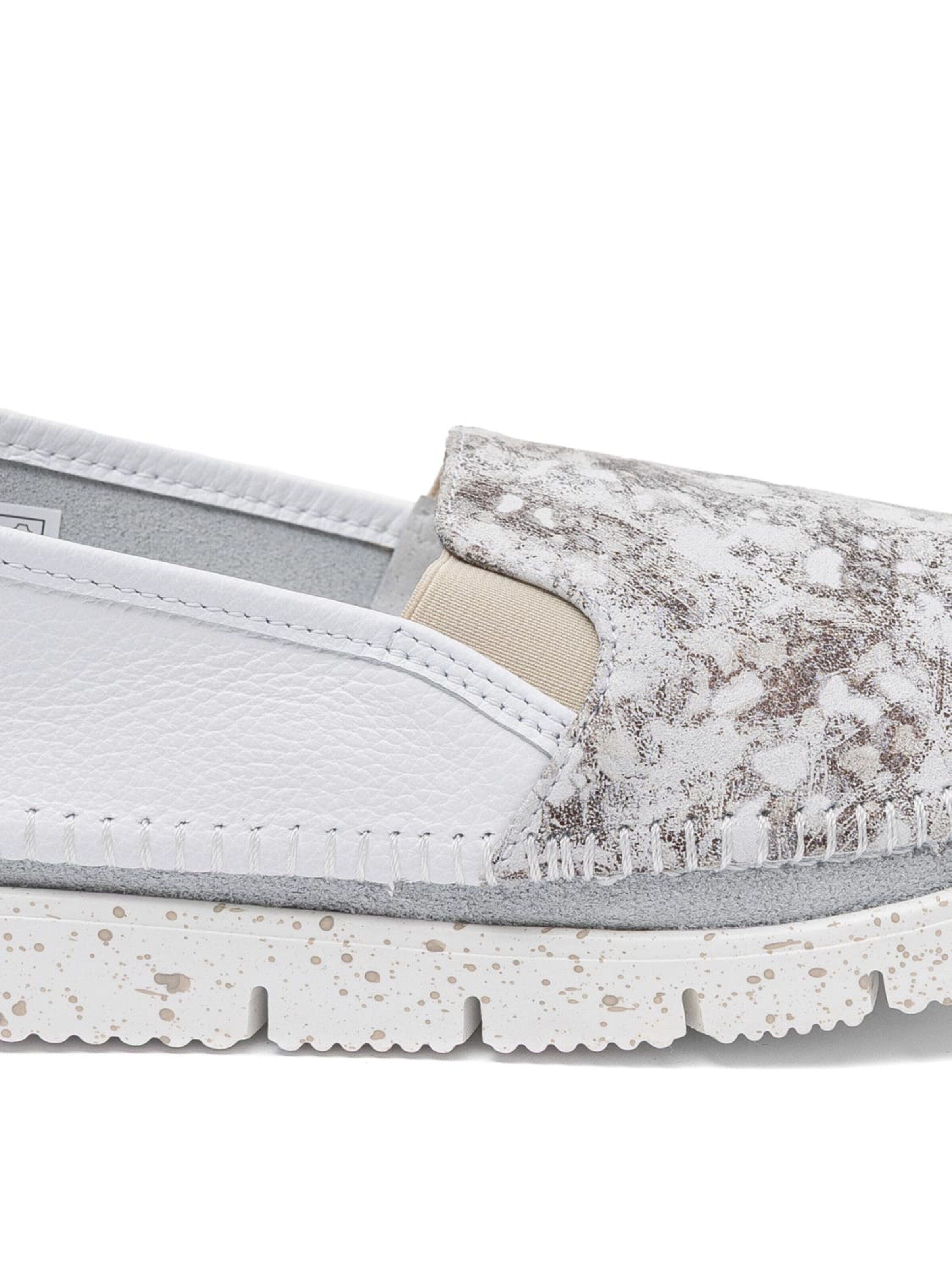 Maciejka Classic Flats '3512W-35/00-5' in White