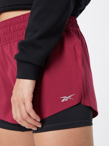 Skinny Pantaloni sport de la Reebok pe roz