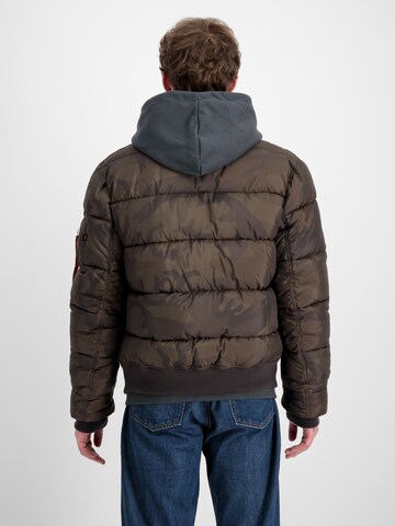 ALPHA INDUSTRIES Jacket 'Camo' in Grün