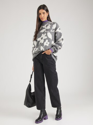Pullover di Monki in grigio