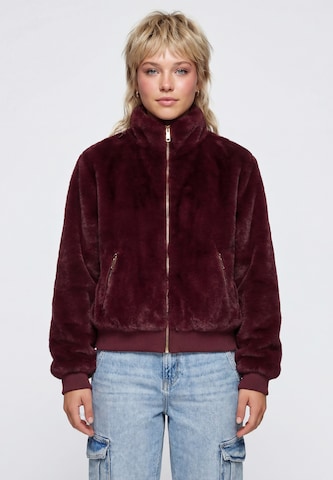 Veste mi-saison 'Fashion Look' CHUBBA en rouge : devant