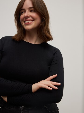 Maglietta di CITA MAASS in nero