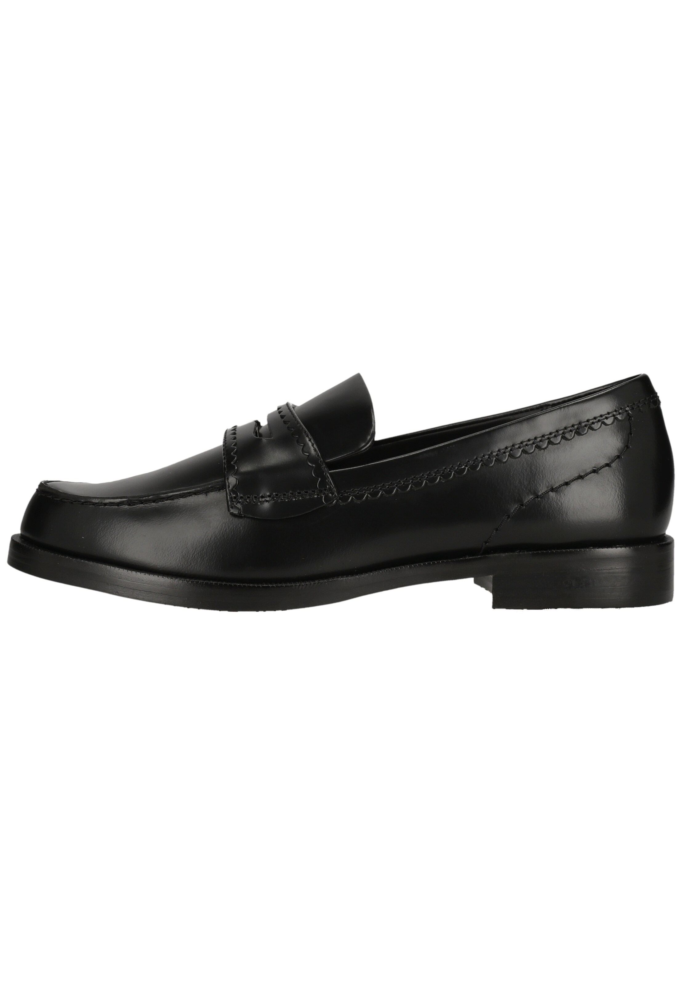 CLARKS Classic Flats 'Straven' in Black
