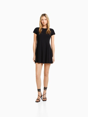 Bershka Kleid in Schwarz