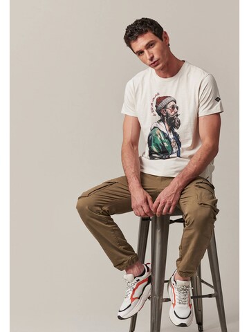 T-Shirt 'Hipster' Deeluxe en blanc