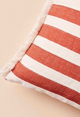 Bella Maison Pillow 'Kama' in Red