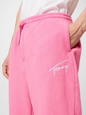 Tommy JeansTapered Hlače - roza boja