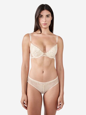 ETAM Slip in Beige