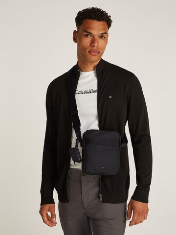Calvin Klein Umhängetasche in Schwarz