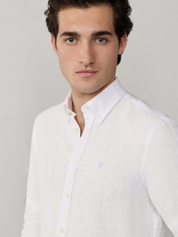 Coupe regular Chemise 'ESS' Hackett London en blanc