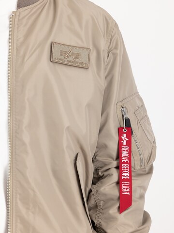 ALPHA INDUSTRIES Overgangsjakke i beige