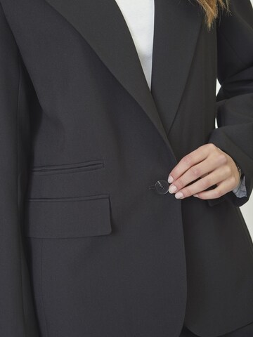 Blazer ' Vola' co'couture en noir