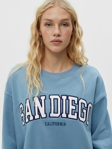 Sweat-shirt Pull&Bear en bleu