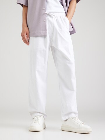 regular Pantaloni chino di HOLLISTER in bianco: frontale
