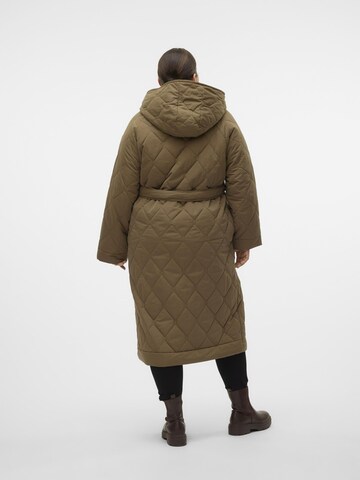 Manteau mi-saison 'Sasha' Vero Moda Curve en vert