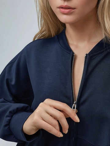 Giacca di felpa di Busem in blu