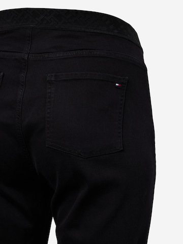 Bootcut Jeans di Tommy Hilfiger Curve in nero