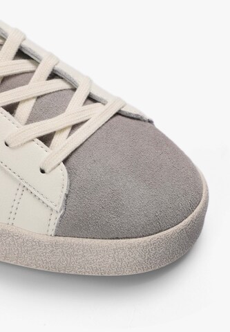 Scalpers Sneaker 'Schenry' in Weiß