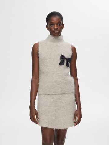 SELECTED FEMME Knitted Top 'SLFEmili' in Grey: front