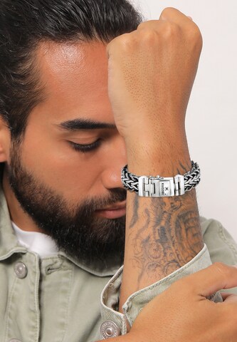 KUZZOI Bracelet in Silver: front