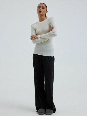 Seamless Basic Top ' Wooly ' – bílá