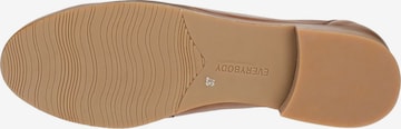 Everybody Classic Flats in Brown