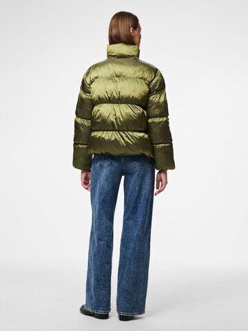 Veste d’hiver 'MILLA' PIECES en vert