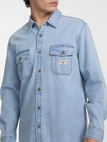 GUESS Regular fit Button Up Shirt in Blue