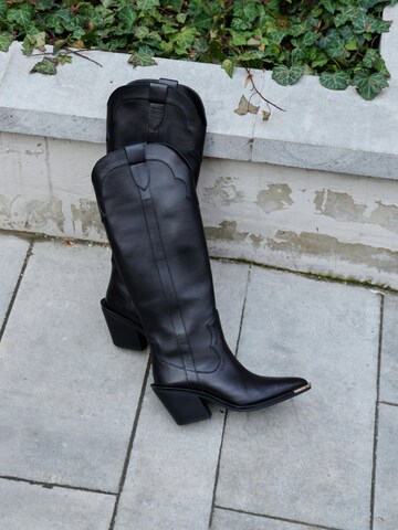 Stivale da cowboy '978012' di Estro in nero