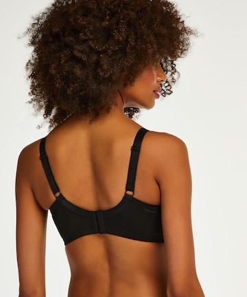 Hunkemöller Minimiser Bra 'Sara' in Black