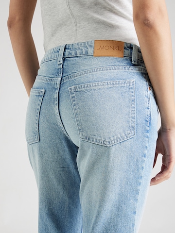 Bootcut Jeans di Monki in blu