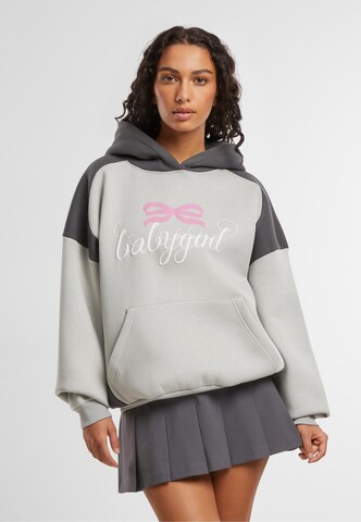 Sweat-shirt 'Babygirl' Felicious en gris