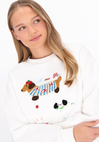 MYMO Sweatshirt in White